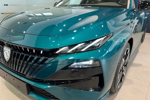 Peugeot 308 5P GT BlueHDi 130 S&S EAT8