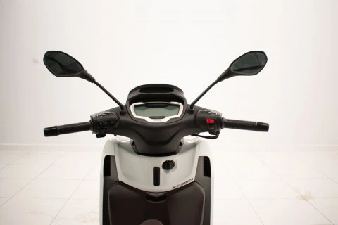 Piaggio (Vespa) beverly 300 ie 