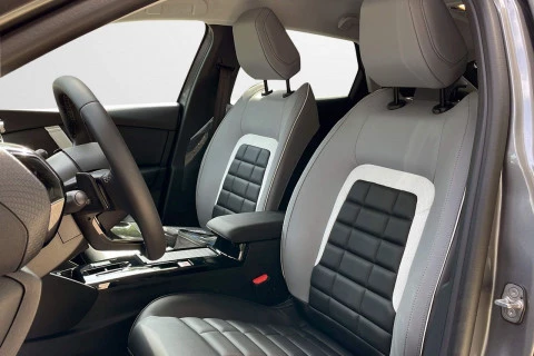 Citroën C4 Hybrid 145 ë-DCS6 Business Edition