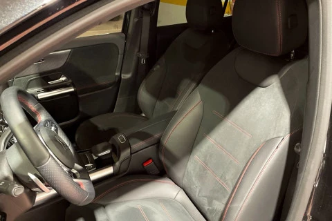 Mercedes-Benz EQA EQA 300 4MATIC