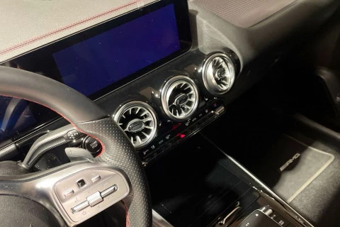 Mercedes-Benz EQA EQA 300 4MATIC