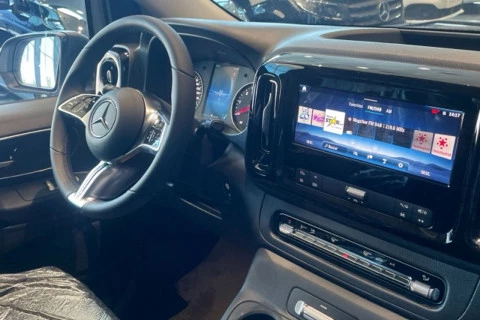 Mercedes-Benz Vito 114CDI AT 100kW Tourer Select Larga