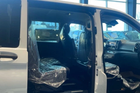 Mercedes-Benz Vito 114CDI AT 100kW Tourer Select Larga