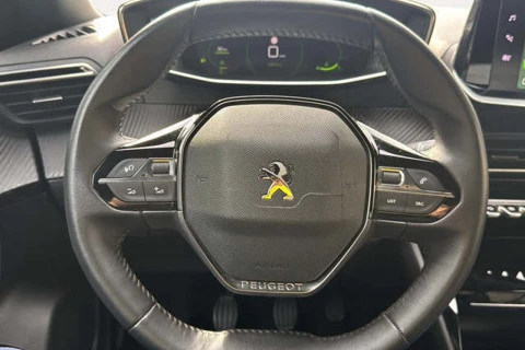Peugeot 2008 Allure Puretech 100 S&S 6 Vel. MAN