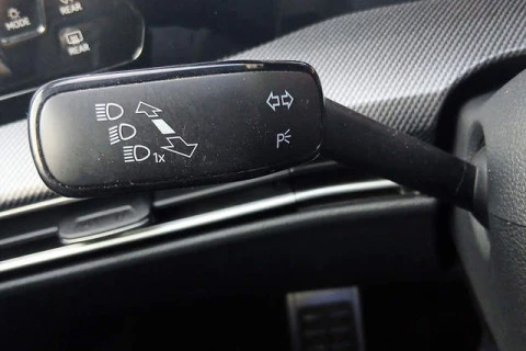 Volkswagen Golf R-Line 2.0 TDI 110 kW (150 CV) DSG