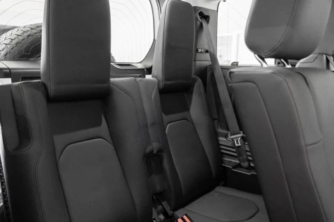 Land Rover Defender 110 3.0D I6 MHEV S 4WD Auto 183 kW (249 CV)