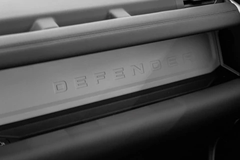 Land Rover Defender 110 3.0D I6 MHEV S 4WD Auto 183 kW (249 CV)