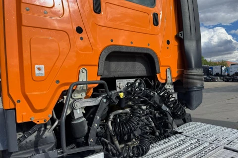 Mercedes-Benz Arocs 1848 LS