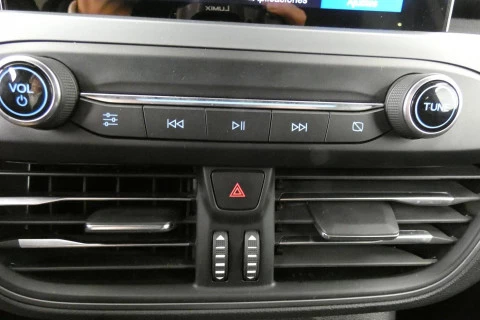 Ford Focus   1.0 Ecoboost MHEV ST-Line Style SIP 125