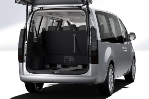 Hyundai Staria 9S HEV 1.6 TGDI 225CV 6AT STYLE