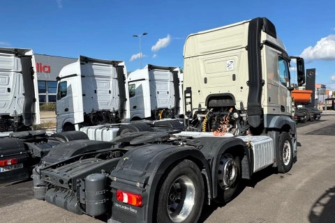 Mercedes-Benz Actros 2543 LS