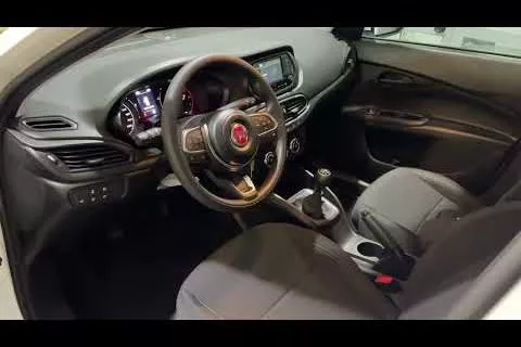 Fiat Tipo Sedán Diésel 1.6 96kW (130CV) manual 6v