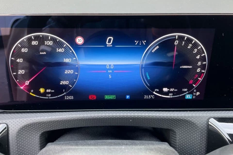 Mercedes-Benz Clase A A 250 e con tecnología híbrida EQ