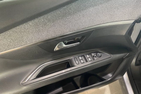 Peugeot 3008 1.2 PURETECH 96KW (130CV) ALLURE EAT8