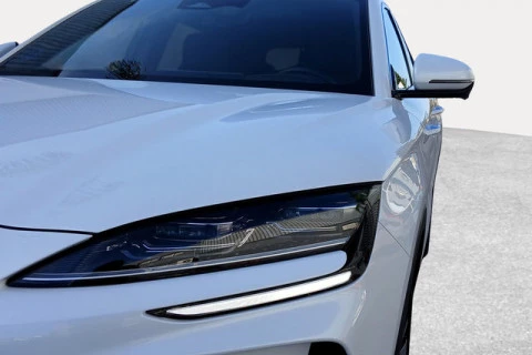 BYD SEAL U DM-i Comfort 160 kW (218 CV)