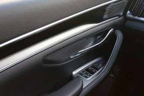 BYD SEAL U DM-i Comfort 160 kW (218 CV)