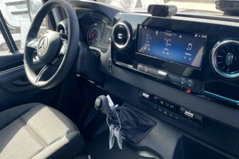 Mercedes-Benz Sprinter 311 CDI FURGON PRO LARGO
