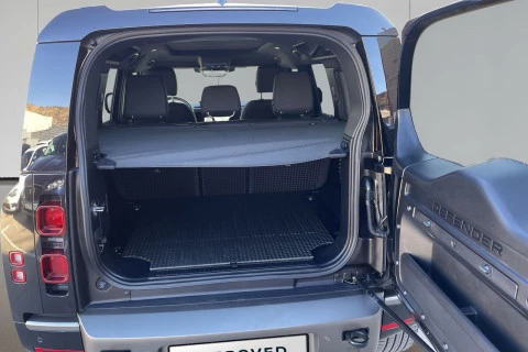 Land Rover Defender 3.0D I6 MHEV X-Dynamic SE 4WD AT 183 kW (249 CV)