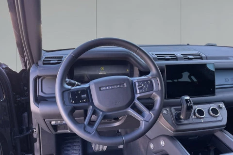 Land Rover Defender 3.0D I6 MHEV X-Dynamic SE 4WD AT 183 kW (249 CV)