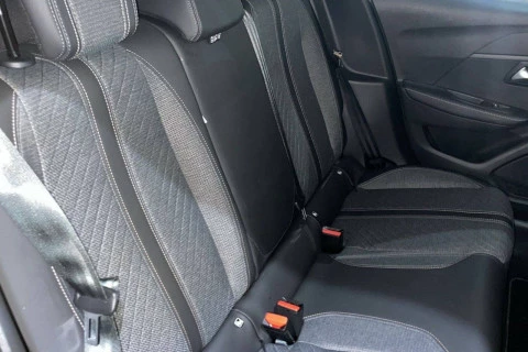 Peugeot 208 Allure Puretech 100