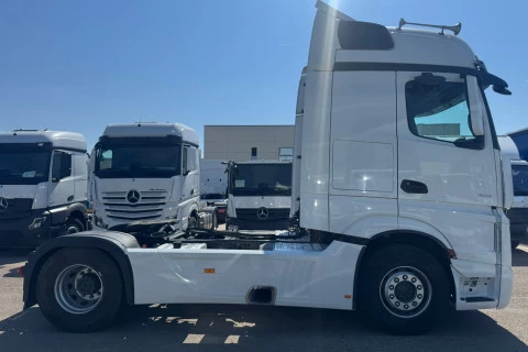 Mercedes-Benz Actros 1851 LS