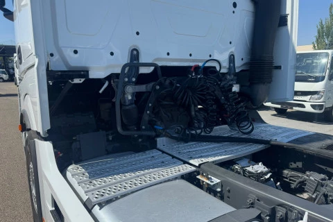 Mercedes-Benz Actros 1851 LS