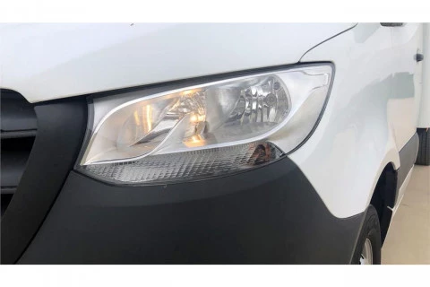 Mercedes-Benz Sprinter 316 CDI MEDIO 3.5T Chasis Rebajado