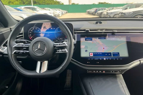 Mercedes-Benz Clase E E 300 de con tecnología hibrida EQ