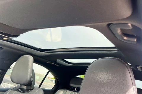 Mercedes-Benz Clase E E 300 de con tecnología hibrida EQ