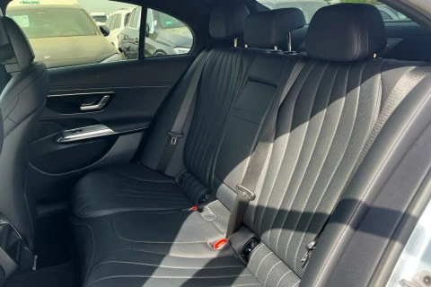Mercedes-Benz Clase E E 300 de con tecnología hibrida EQ