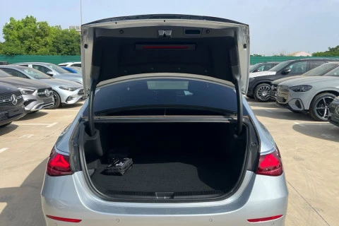 Mercedes-Benz Clase E E 300 de con tecnología hibrida EQ