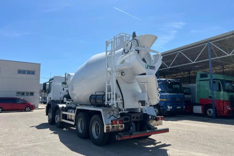 Mercedes-Benz Arocs 3240 B