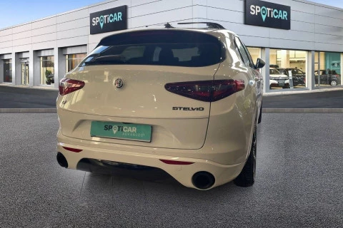 Alfa Romeo Stelvio 2.2 Diésel 154kW (210CV) Veloce Q4