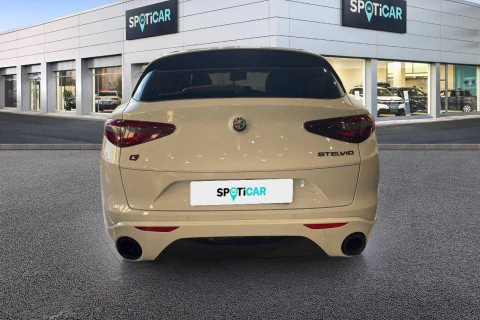 Alfa Romeo Stelvio 2.2 Diésel 154kW (210CV) Veloce Q4