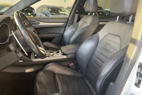 Alfa Romeo Stelvio 2.2 Diésel 154kW (210CV) Veloce Q4