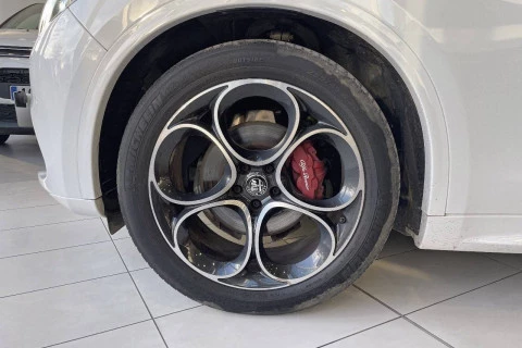 Alfa Romeo Stelvio 2.2 Diésel 154kW (210CV) Veloce Q4