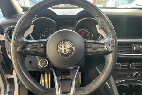 Alfa Romeo Stelvio 2.2 Diésel 154kW (210CV) Veloce Q4