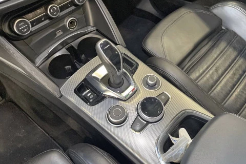 Alfa Romeo Stelvio 2.2 Diésel 154kW (210CV) Veloce Q4