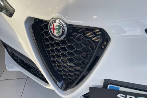 Alfa Romeo Stelvio 2.2 Diésel 154kW (210CV) Veloce Q4