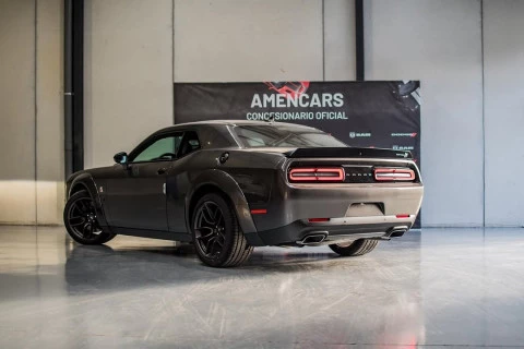 Dodge Challenger R/T Scat Pack Widebody