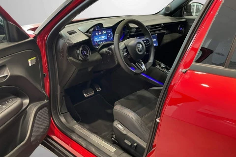 Alfa Romeo Junior Elettrica Speciale 115kW (156CV)