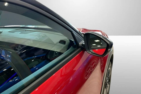 Alfa Romeo Junior Elettrica Speciale 115kW (156CV)