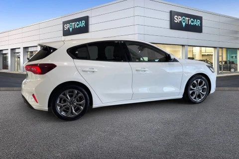 Ford Focus 1.0 Ecoboost MHEV 114kW ST-Line Auto