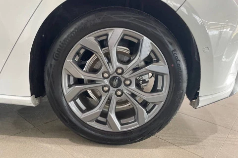 Ford Focus 1.0 Ecoboost MHEV 114kW ST-Line Auto