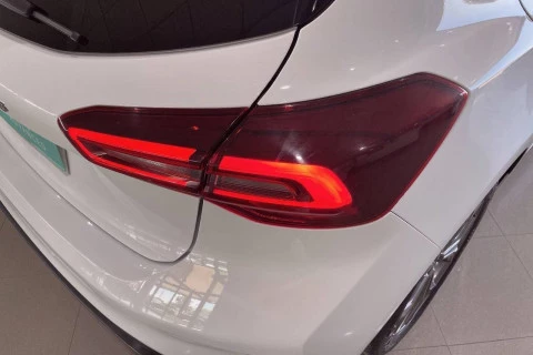 Ford Focus 1.0 Ecoboost MHEV 114kW ST-Line Auto