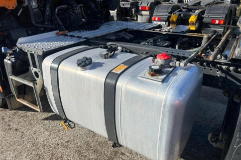 Mercedes-Benz Arocs 1848 HAD LS