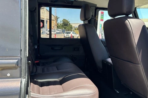 Land Rover Defender 110 SW E 90 kW (122 CV)