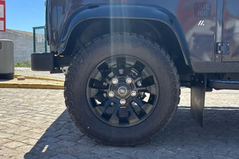 Land Rover Defender 110 SW E 90 kW (122 CV)