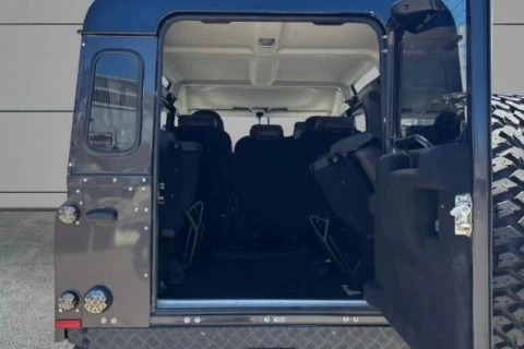 Land Rover Defender 110 SW E 90 kW (122 CV)