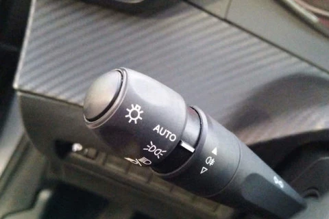 Peugeot 208 PureTech 100 Active 75 kW (100 CV)